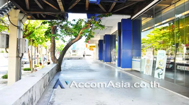 4  Office Space For Rent in Silom ,Bangkok BTS Surasak at Double A tower AA11174